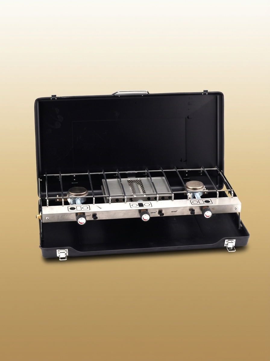 BBQ Grill gold-sand background